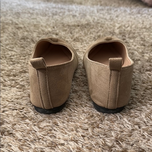 Elegant Tan Women's Flats - Picture 5 of 7